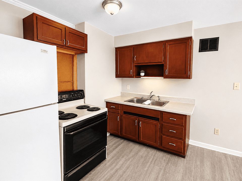1st image of 3841 Carroll Ave #3