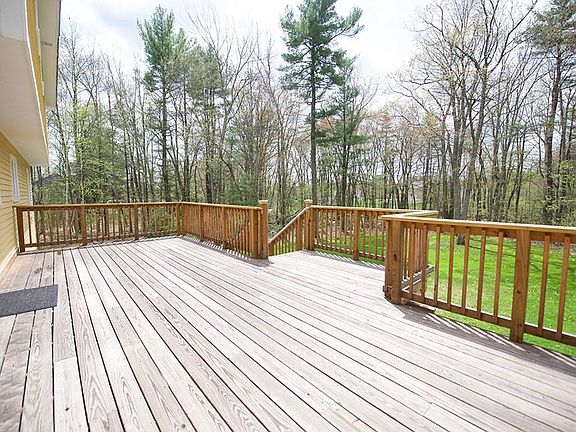 3rd image of 17 Crosby Ln #A