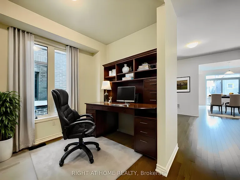 64 Gemini Dr — Photo 13