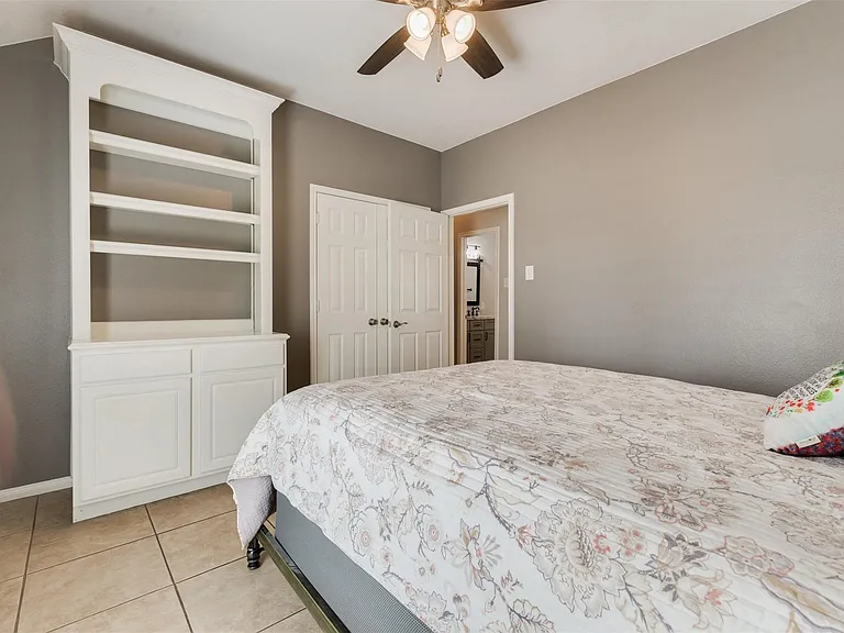 13807 Halpren Falls Cir — Photo 34