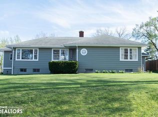 1904 Greenwood Dr, Ottumwa, IA 52501