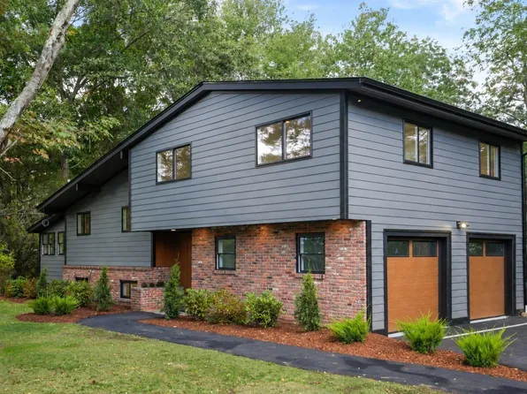 225 W Plain St, Wayland, MA 01778