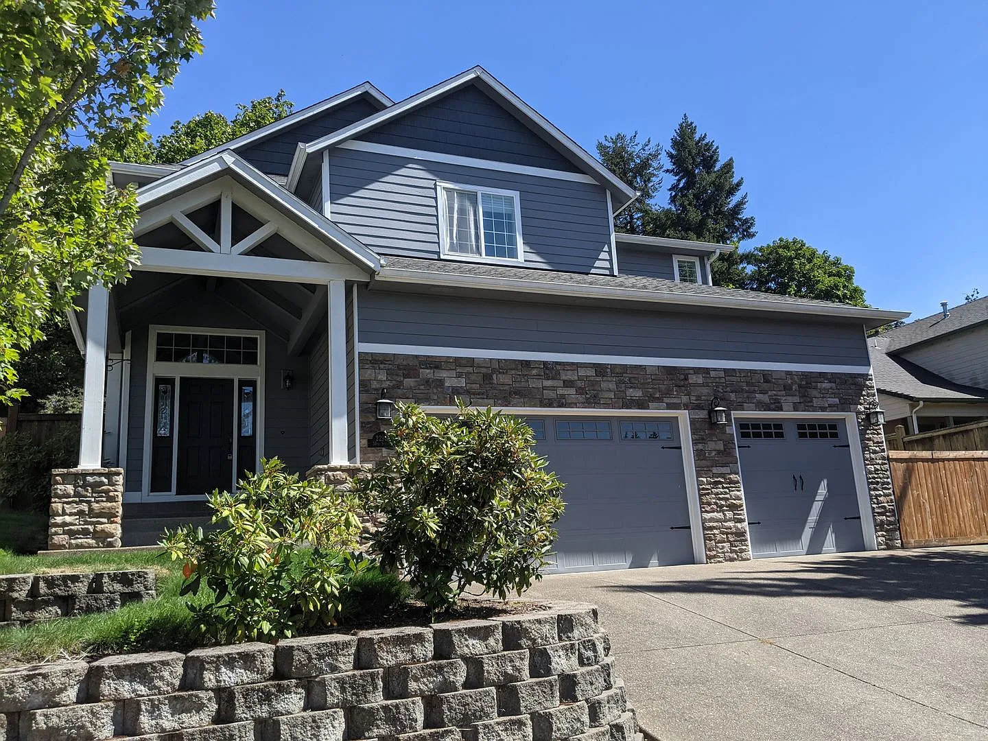 Gorgeous 3+ Bedroom, 2.5-Bath Home With 2934sf In Springfield! — Photo 1
