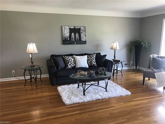 5th image of 1150 Cherry Ln