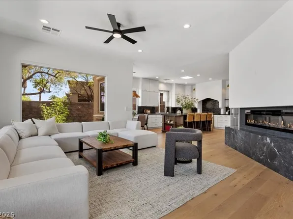 4507 Denaro Dr, Las Vegas, NV 89135