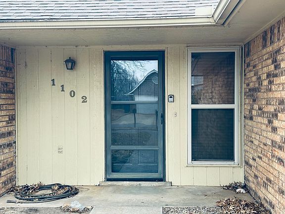 3rd image of 1102 Creekdale