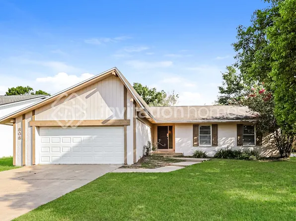 808 Black Knight Dr, Valrico, FL 33594