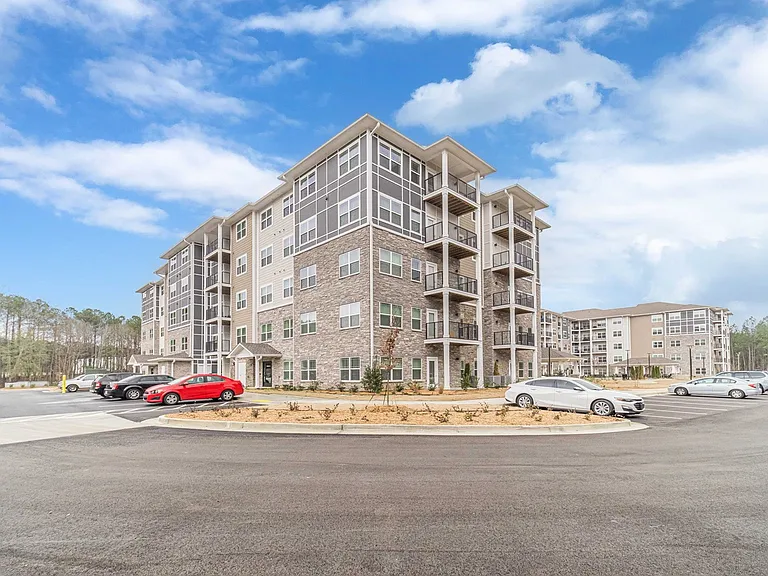 Shannon Reserve 55+ Apartments — Photo 7