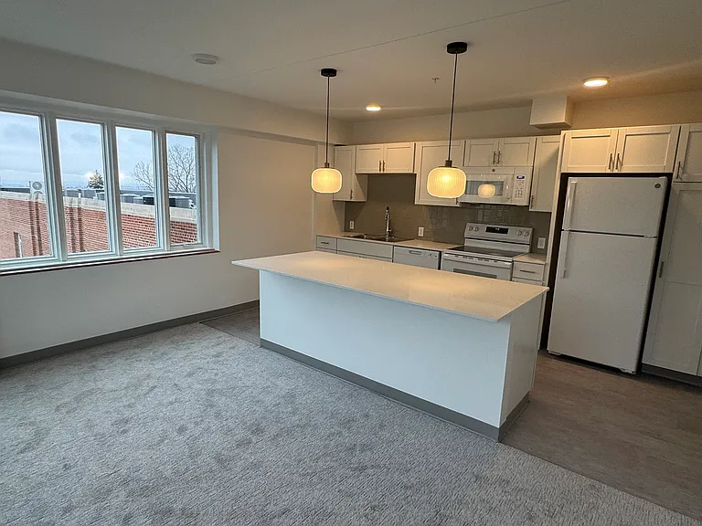 3483 Larimore Ave — Photo 9