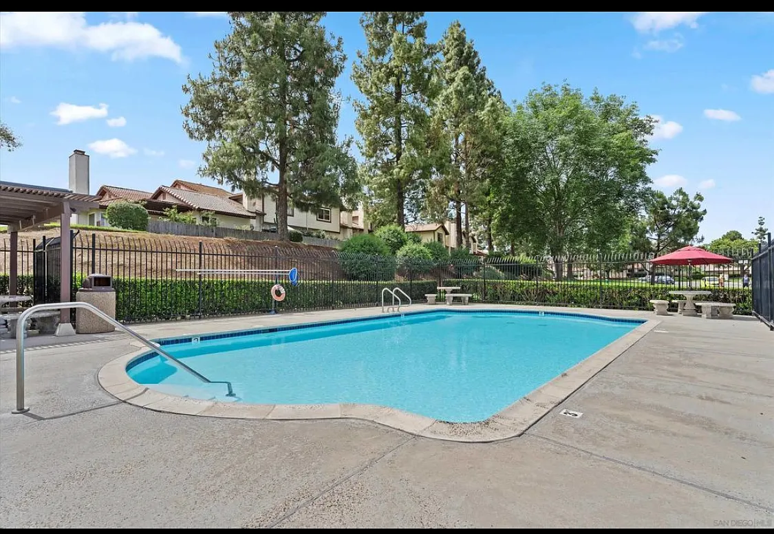 2 bed, 2.5 bath, 1314 sqft, $3,195 — Photo 2
