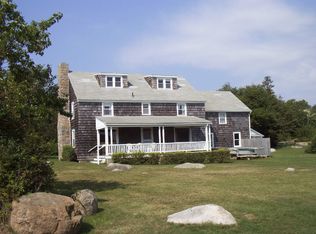 66 Meadow Ave, Westerly, RI 02891