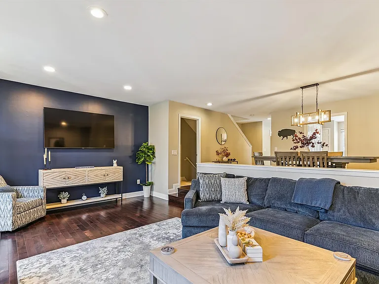 578 Foxpaw Trl — Photo 2