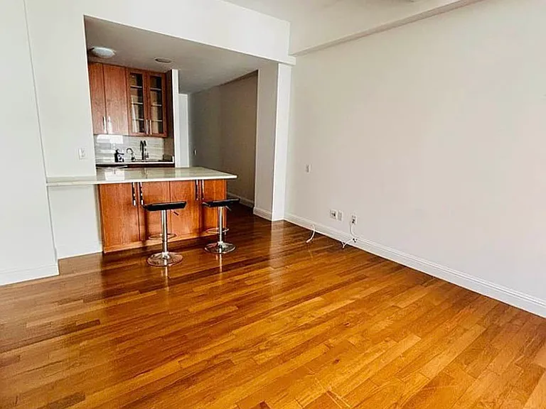 88 Greenwich St #720 — Photo 3
