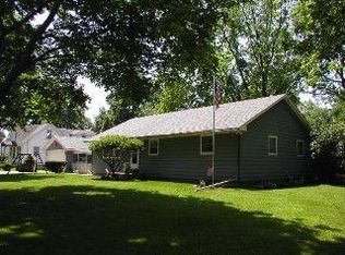 1049 Homer Ave, Aurora, IL 60505