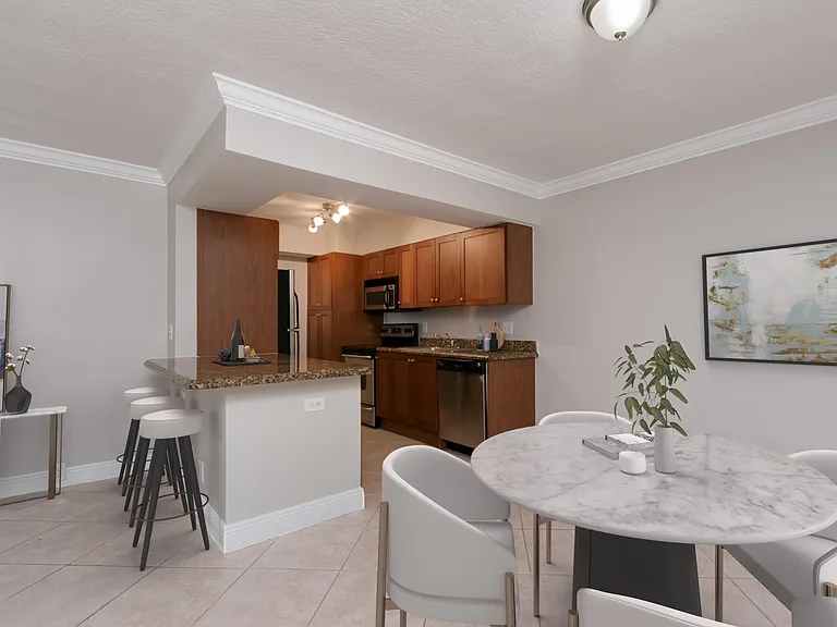 4001 NE 21st Ave #207 — Photo 12