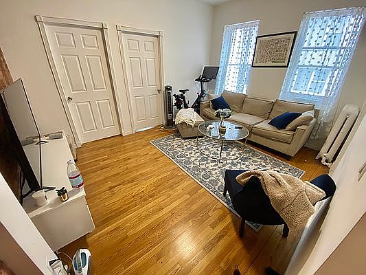1st image of 135 W 10th St APT 8