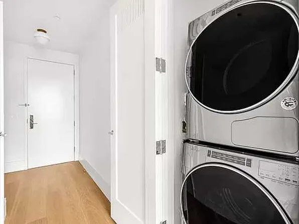 1 Clinton Street image 2 of 16