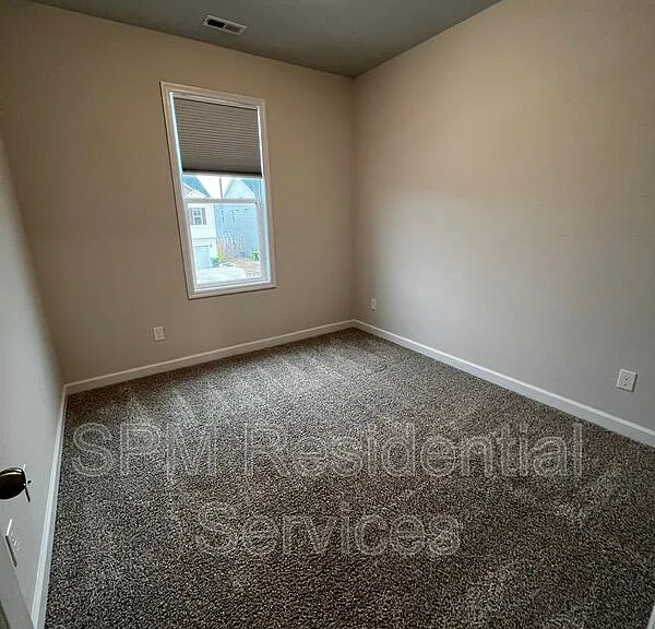 407 Vandemere Ct — Photo 15