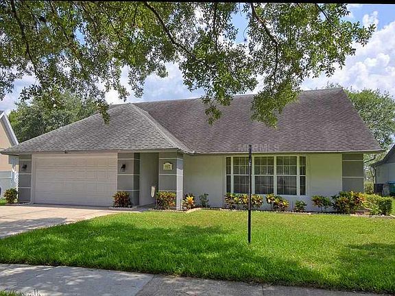 2nd image of 1423 Golfside Dr