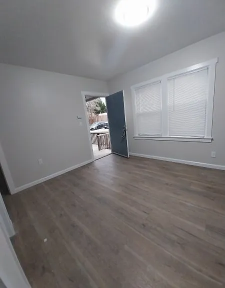 240 River St #8 — Photo 4