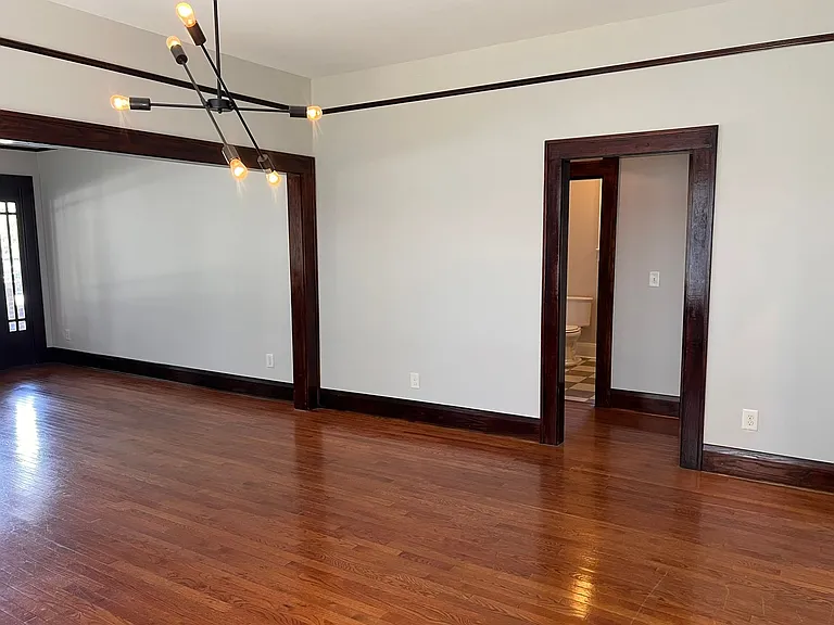 2404 N Morgan St — Photo 7