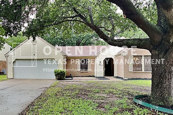 1st image of 505 Yellowstone Dr
