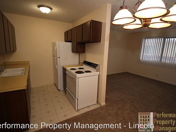 4th image of 3205 N 41st St APT 10