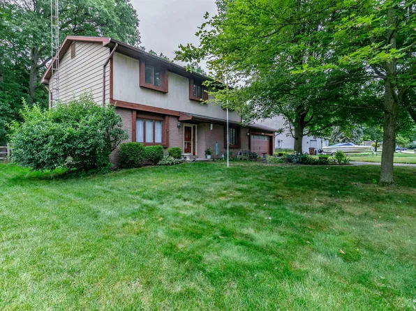 8092 Sundon Dr, Lambertville, MI 48144