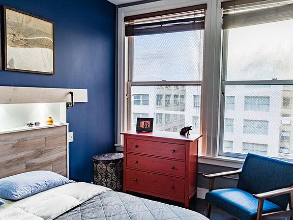 4th image of 215 W 7th St APT 904