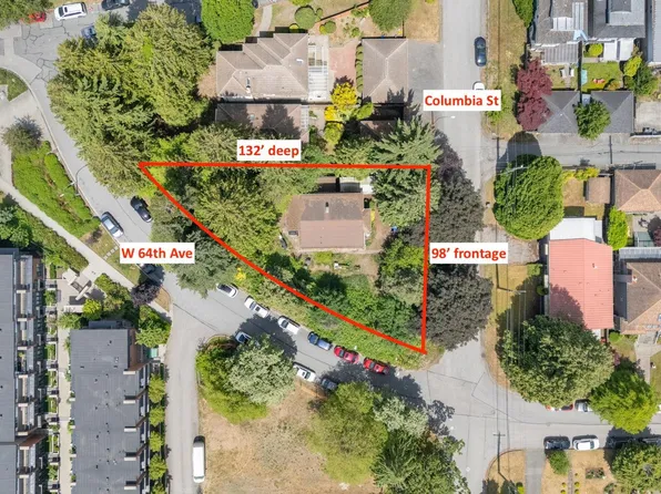 7957 Columbia St, Vancouver, BC V5X 2Z3