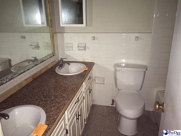 2nd image of 3013 Glencove Dr