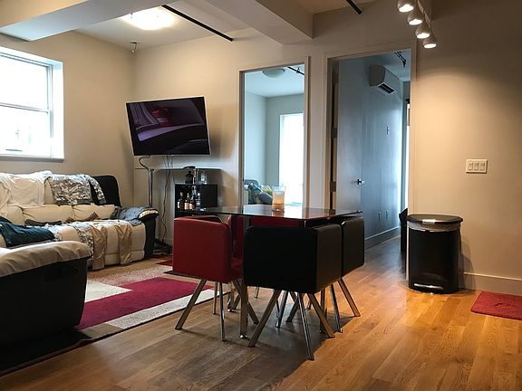2nd image of 880 Dekalb Ave #403