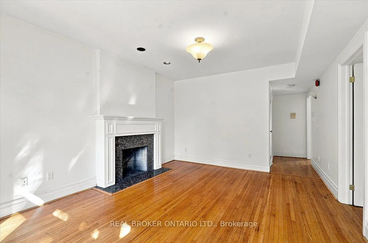 12 Foxbar Rd — Photo 3