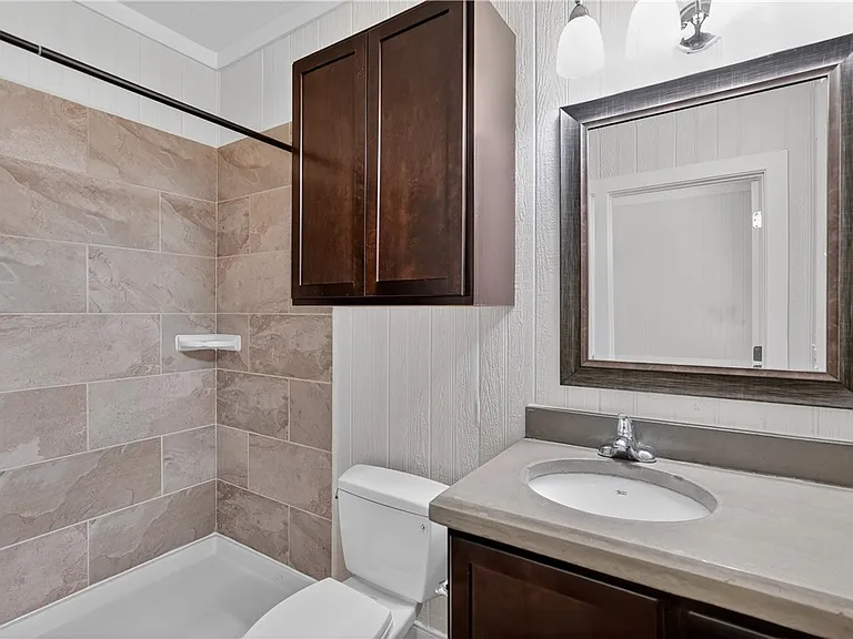 5440 Raymond Stotzer Pkwy — Photo 14