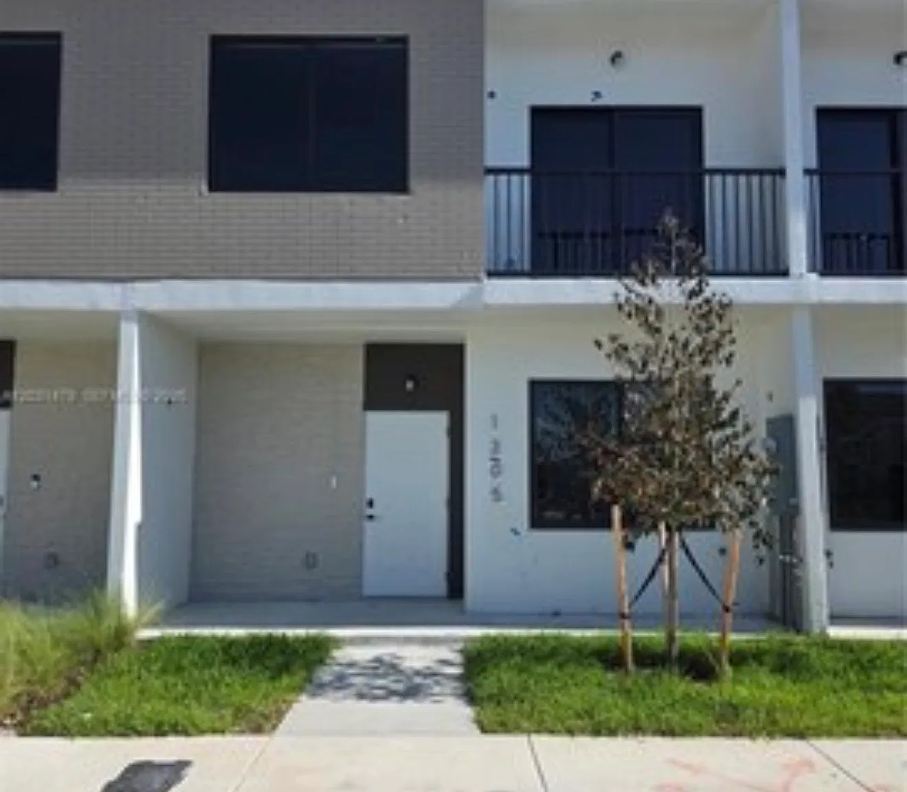 4 bed, 1600 sqft, $2,900 — Photo 1