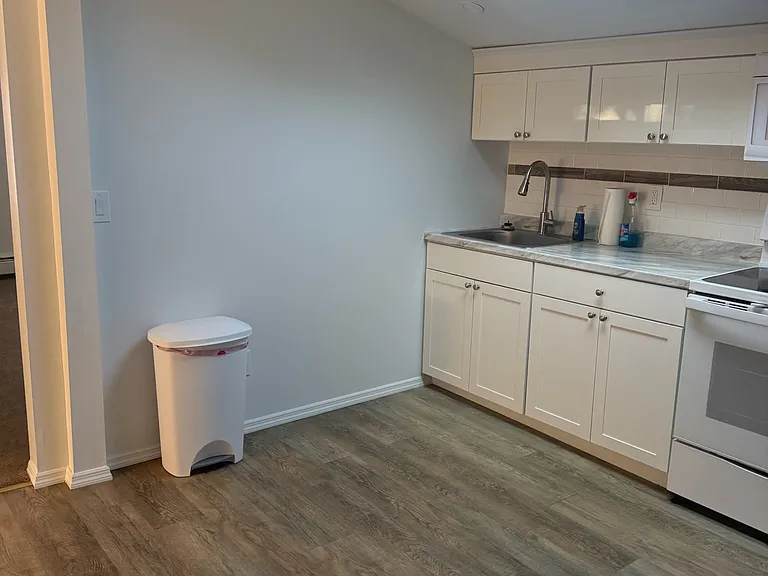 18 Linden Pl #2 — Photo 6