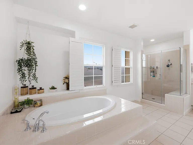 14852 Hightop St — Photo 36