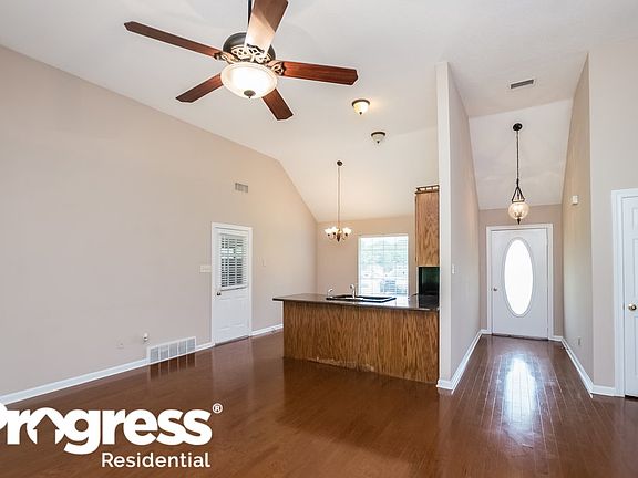 3rd image of 9845 Morgan Manor Dr