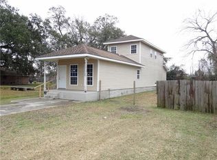 455 Avondale Garden Rd, Avondale, LA 70094