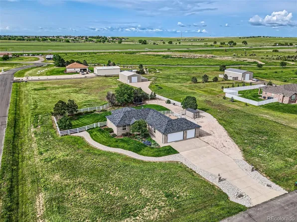 33855 E 13th Place, Watkins, CO 80137