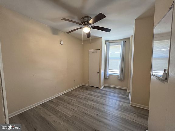 3rd image of 610 Green St