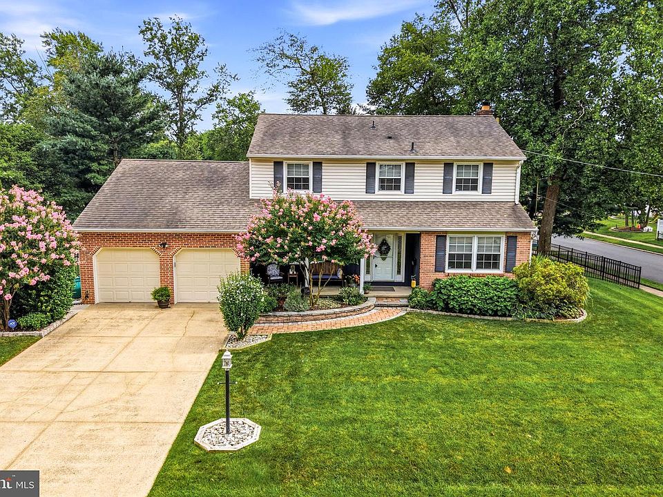 1st image of 334 Provincetown Rd