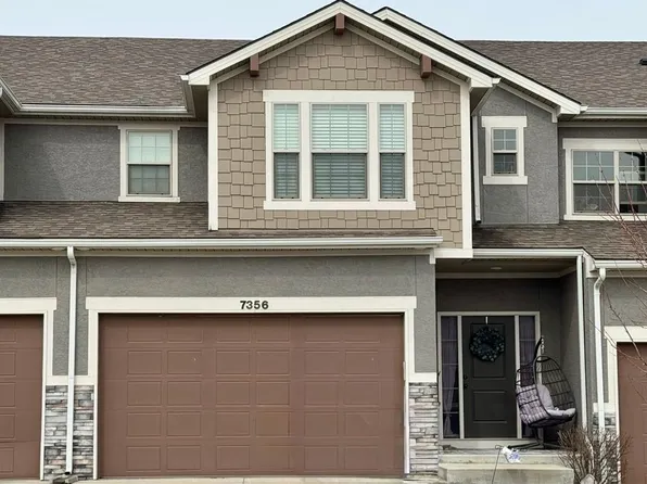 7356 Griffey St, Parkville, MO 64152