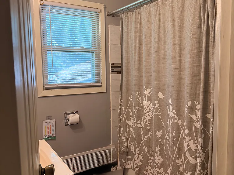 117 Oak Park Dr NE — Photo 5