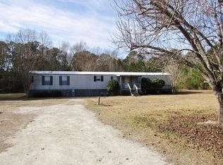 381 Swansboro Loop Rd, Swansboro, NC 28584