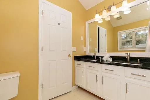 2023 Austin Park Cir — Photo 11