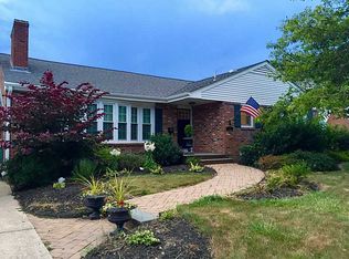 11 Kay Blvd, Newport, RI 02840