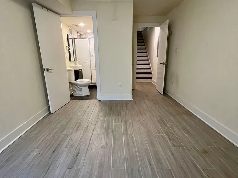 Arlington St 1706 — Photo 15