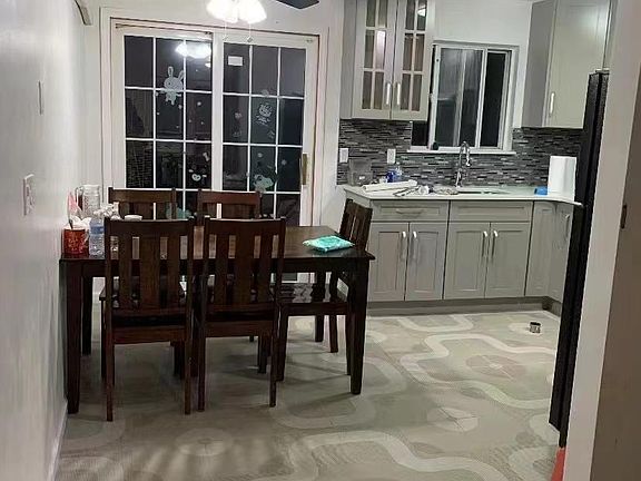 4th image of 82 Church Ave