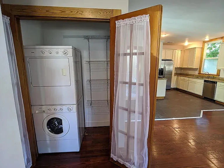 3725 Cleveland Avenue — Photo 3